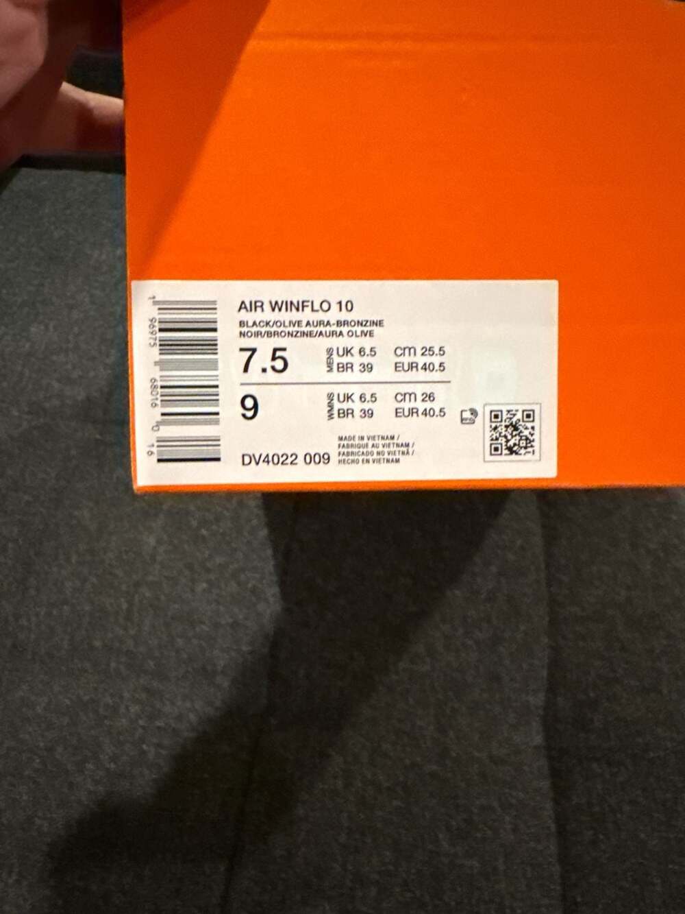 Men's Nike Winflo 10 Running Shoes (Unisex) - 7.5M / 9W - Picture 6 of 6